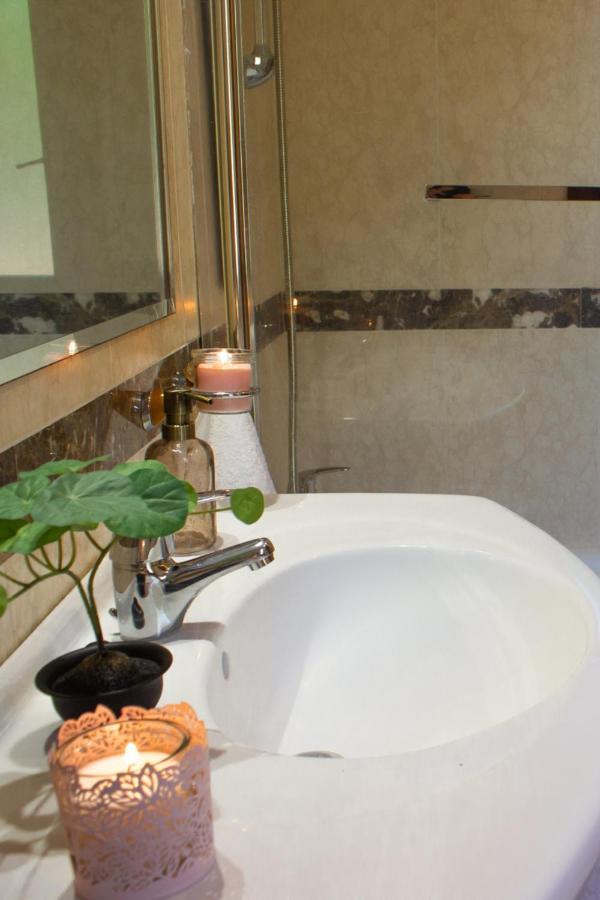 Imperial - Chalet Independiente En Apartamento *